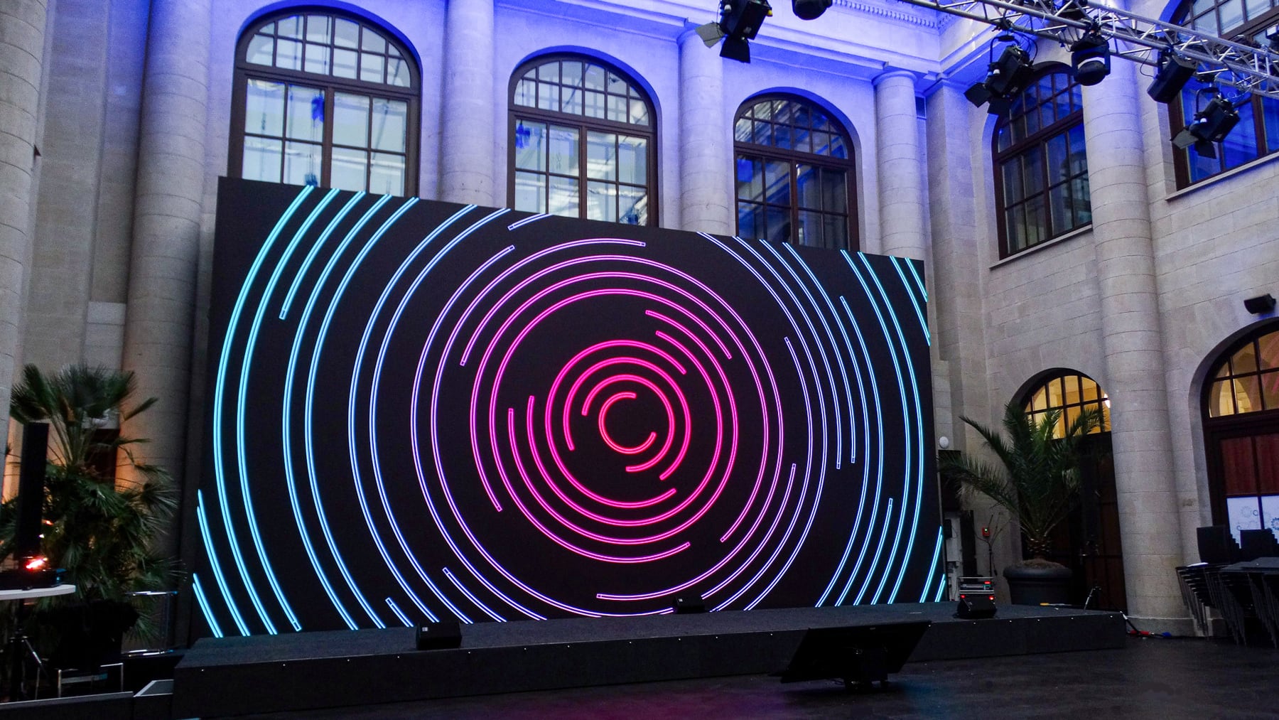 How Xeron Helped Kuchem Bring Large-Scale LED to an Historic Space — installation