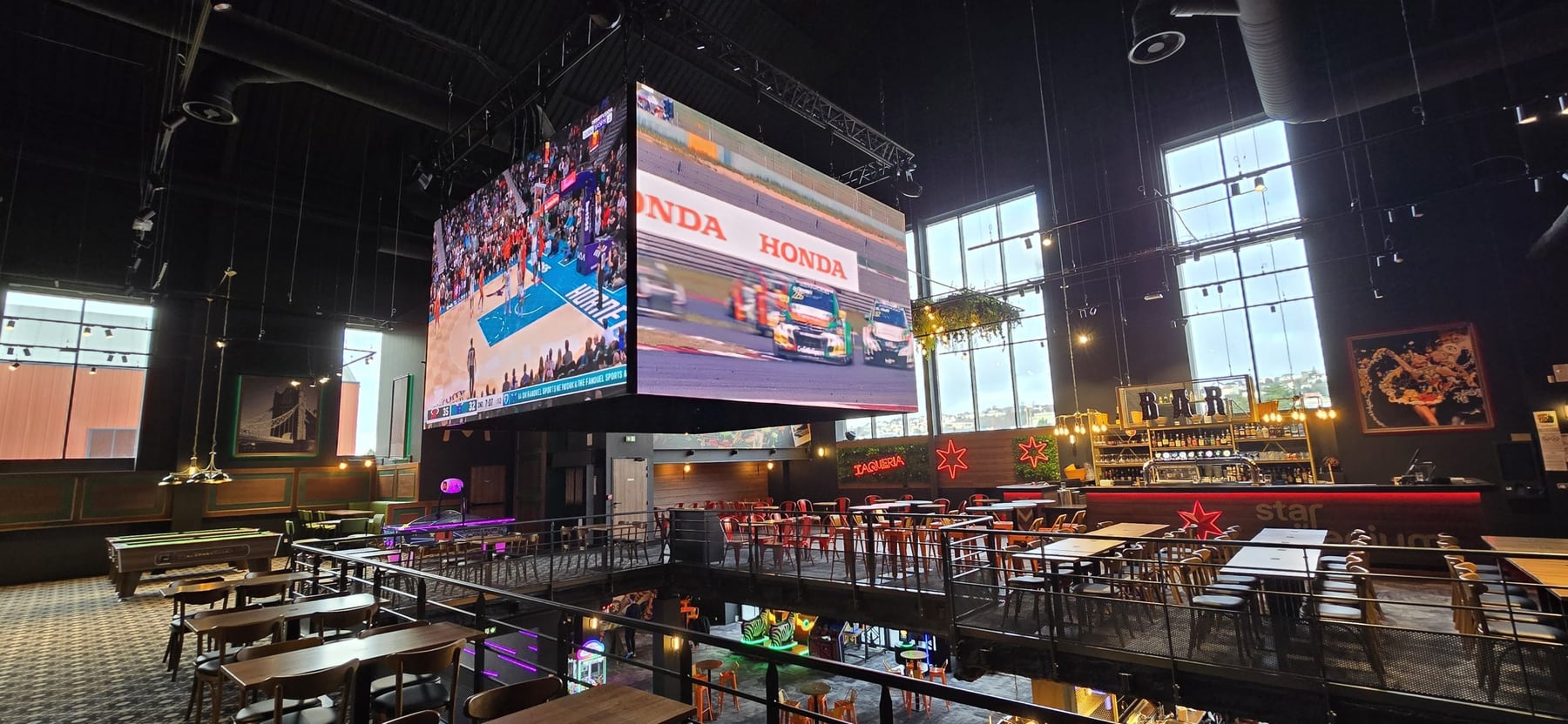 Star Millenium: LED-Powered Live Game Action for French Sports Fans — installation